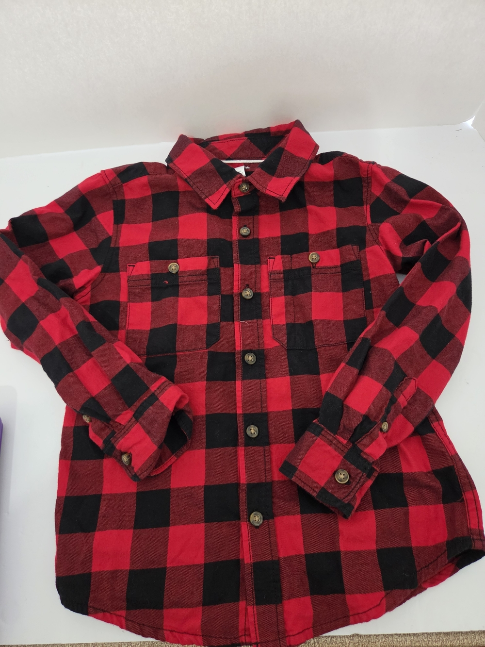 Boy's Pre-owned Carter's Button Down Shirt Size 6